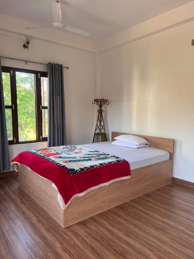 Safari Wildlife Lodge And Camp Chitwan Εξωτερικό φωτογραφία